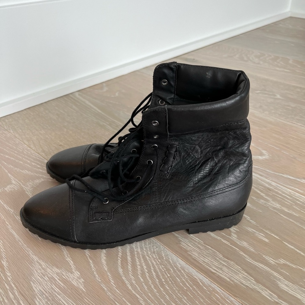 Leather Boots - Picture 6 of 9